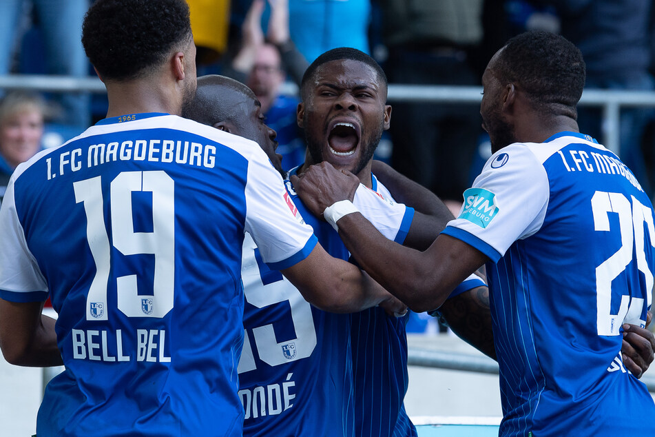 Grund zum Jubeln: Mit einem 3:2-Sieg gegen den Hamburger SV sicherte sich der 1. FC Magdeburg den Klassenerhalt.