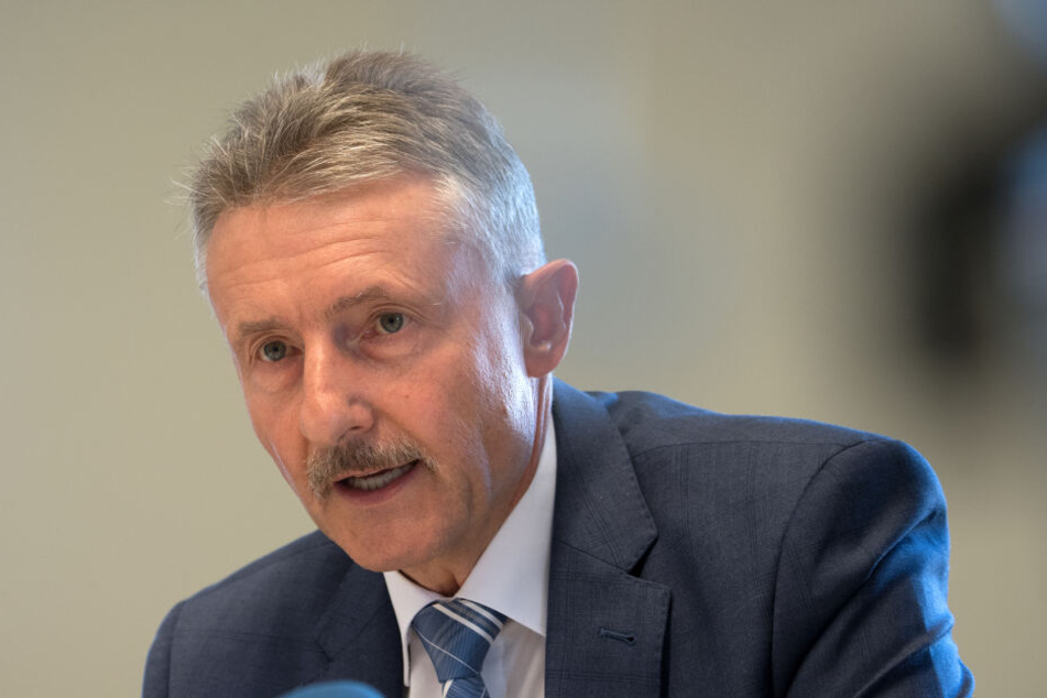 Brandenburgs Innenminister Karl-Heinz Schröter.