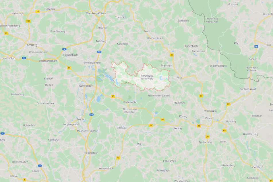 Der Mann hatte sich bei seiner Tante in Neunburg vorm Wald in der Oberpfalz versteckt.