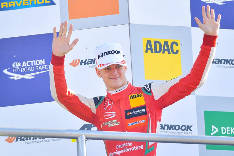 Nach dem Gewinn der Formel-3-EM im vergangenen Jahr mit dem Prema-Team will Mick Schumacher (20) am kommenden Wochenende in Bahrain sein Debüt in der Formel 2 geben und damit den nächsten Schritt auf dem Weg in die Formel 1 machen.