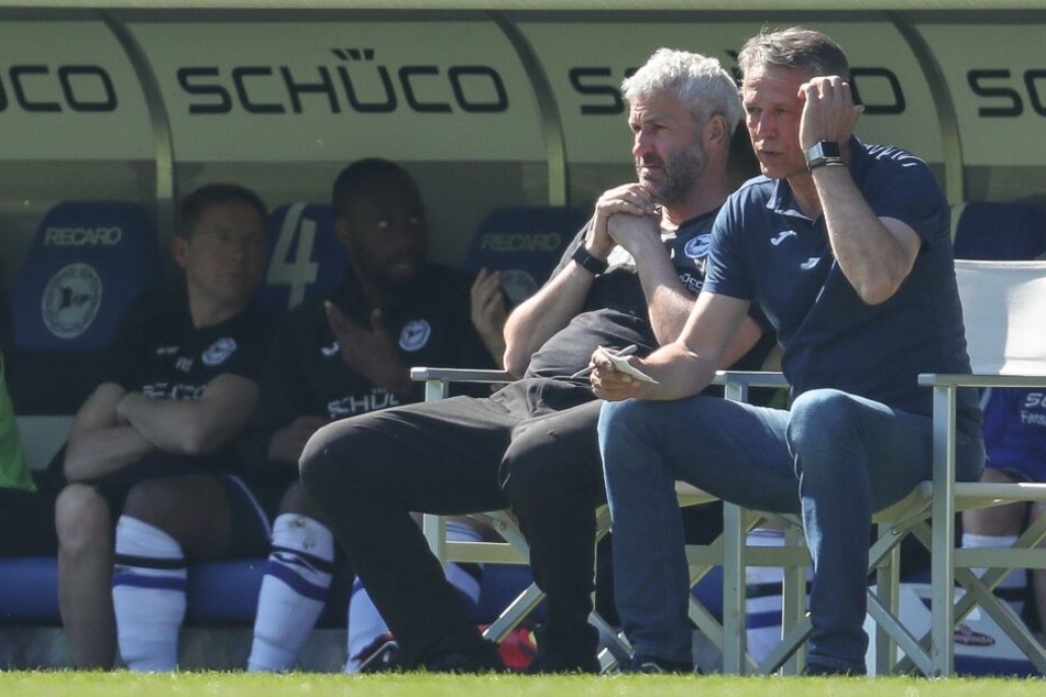 Eine starke erste Hälfte sah DSC-Trainer Uwe Neuhaus (r.). In der zweiten Halbzeit baute seine Mannschaft dann ab.