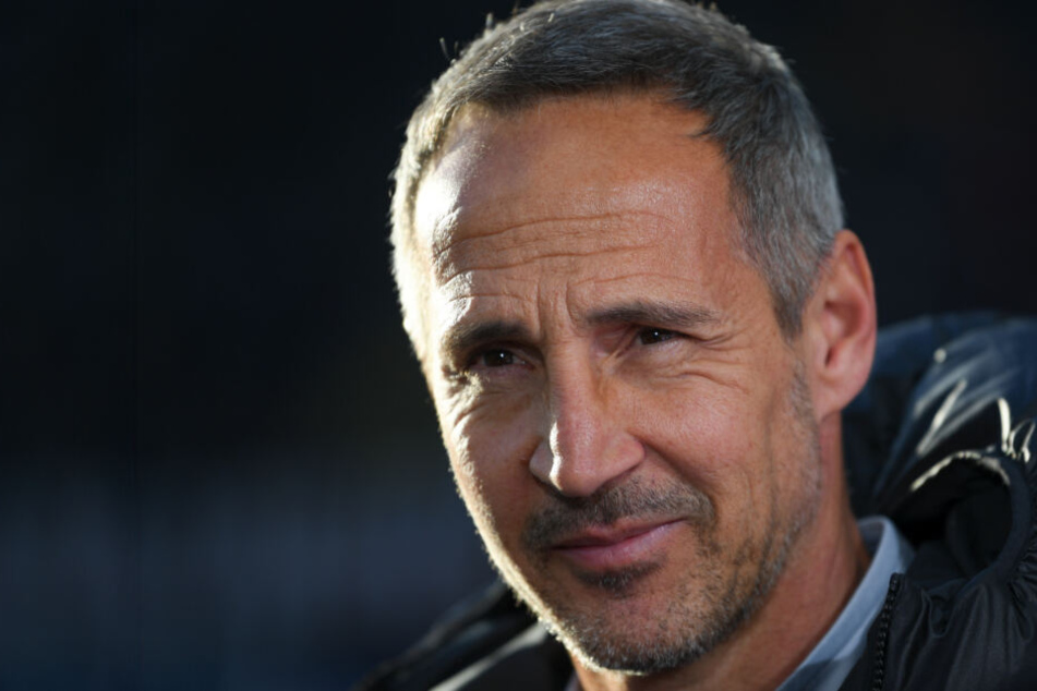Der Eintracht-Trainer zeigt sich auf der Presse-Konferenz positiv gestimmt.