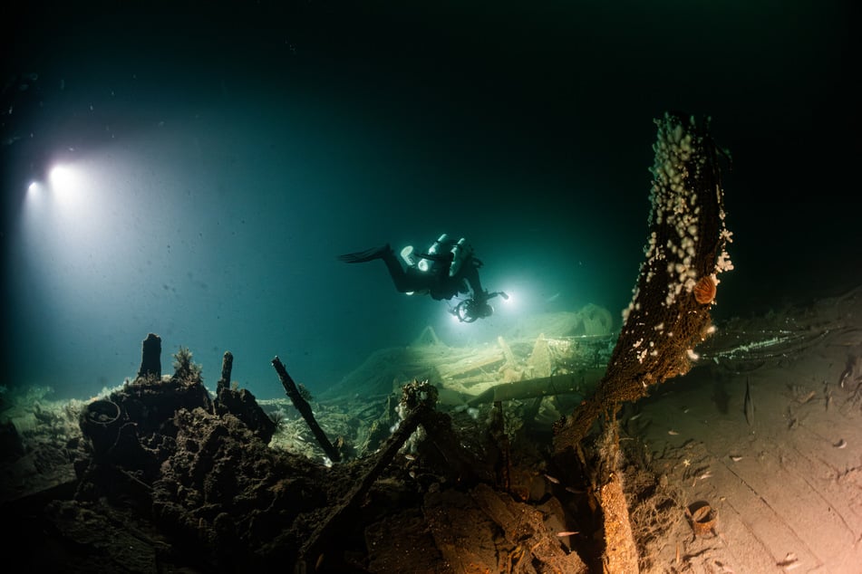 Taucher entdeckten vor der britischen Küste das Schiff der HMS Nottingham.