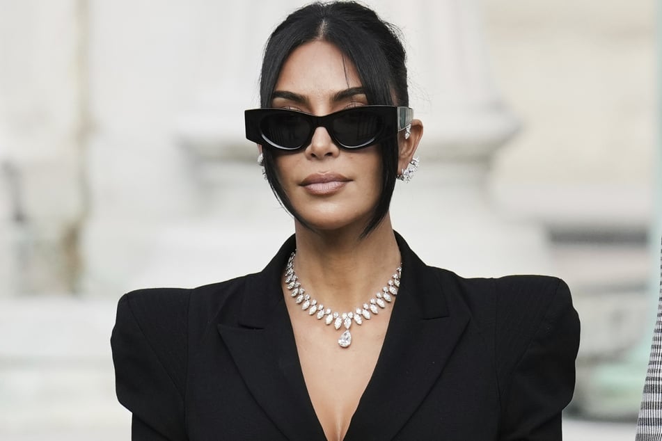 Kim Kardashian (44) kritisiert die Migrationspolitik von US-Präsident Donald Trump (78) scharf.