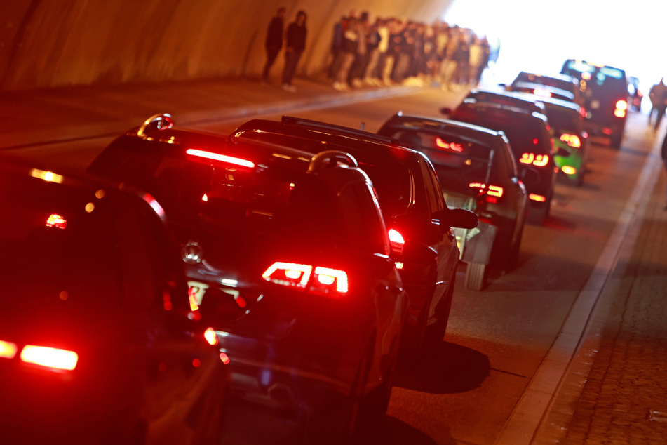 Treffen der Tuning-Szene: Polizei kontrolliert fast 400 Autos am "Carfriday"!