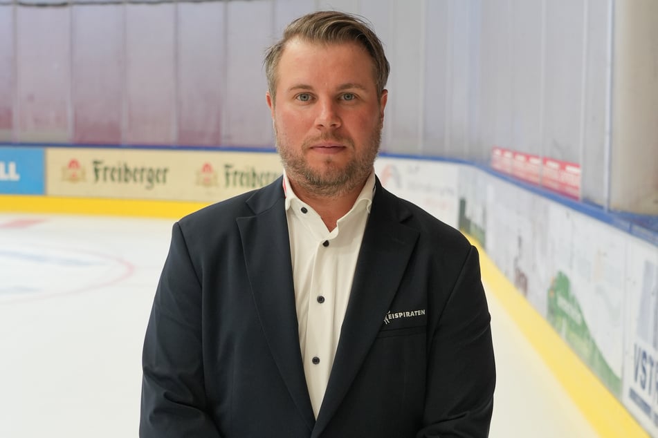 Eispiraten-Coach Jussi Tuores (37) übte trotz des 4:1-Sieges Kritik.
