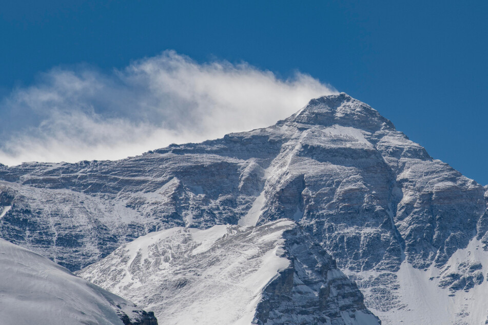 Der Mount Everest ist um fast einen Meter gewachsen