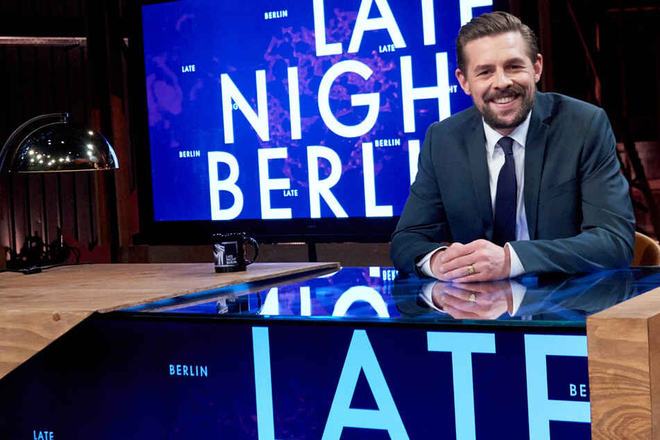 Nach dreimonatiger Sommerpause ist Klaas Heufer-Umlauf mit Late Night Berlin wieder auf Sendung.
