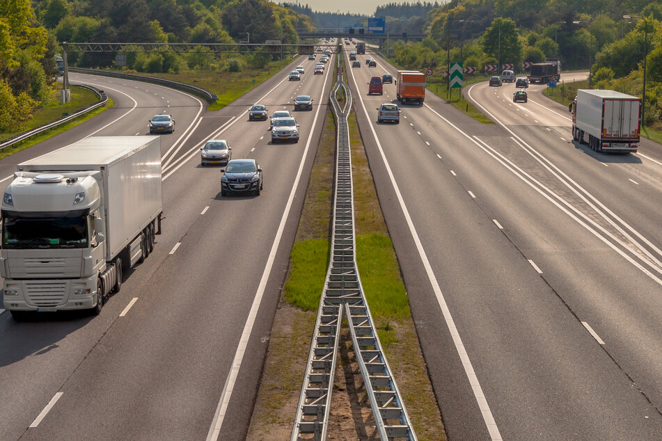 Gibt es auf deutschen Autobahnen eine Mindestgeschwindigkeit?