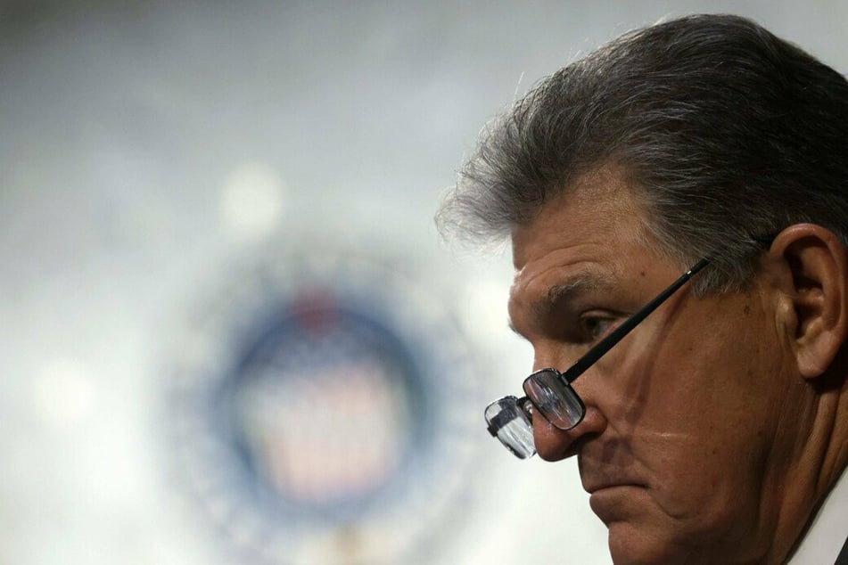 Joe Manchin effectively kills Democrats' hopes of passing voter protections with For the People Act