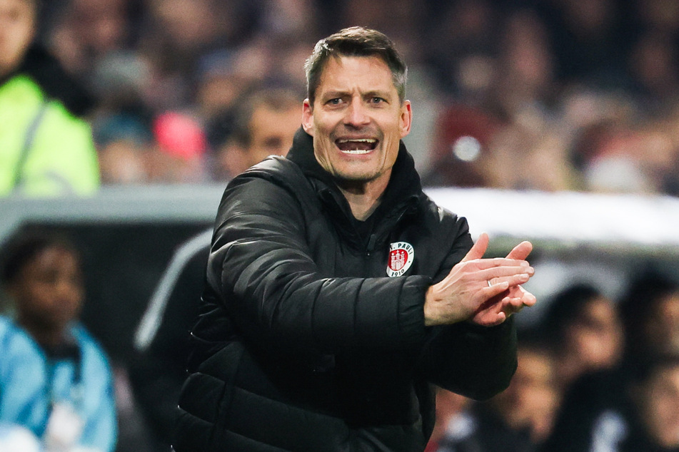 St.-Pauli-Trainer Alexander Blessin (51) freut sich über den gestiegenen Konkurrenzkampf im Kader.