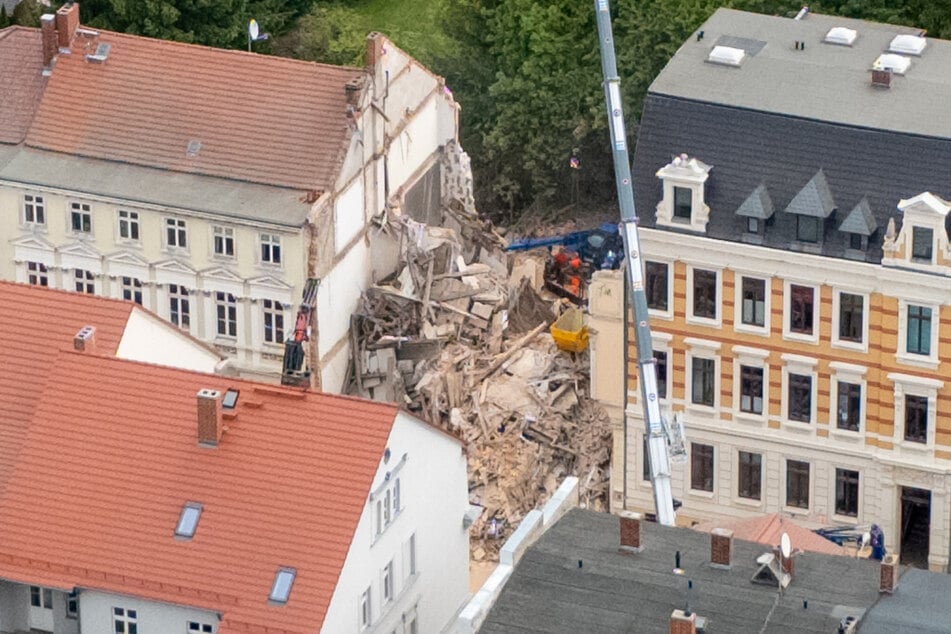 Das komplette Haus war am Montagabend zusammengebrochen.