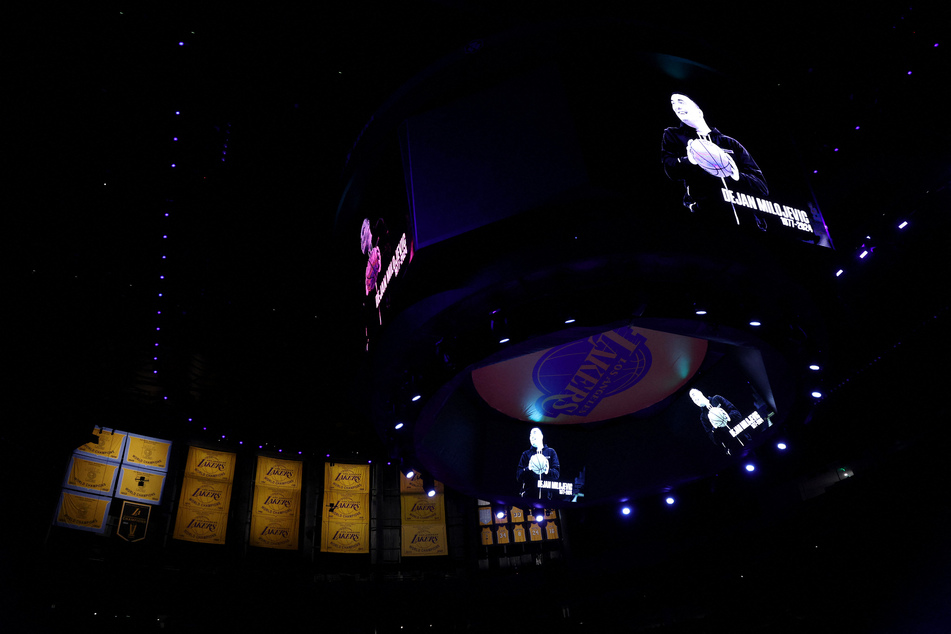 A minute of silence in honor of Milojević was held at the start of the game between the Los Angeles Lakers and the Denver Nuggets.