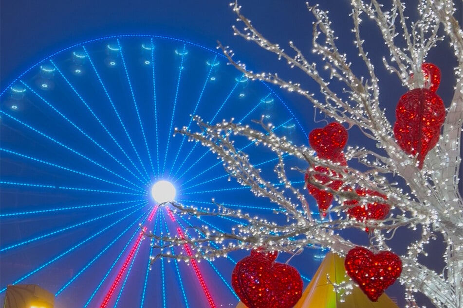 Ein besonderes Highlight ist auch in diesem Jahr wieder das 45 Meter hohe Riesenrad.