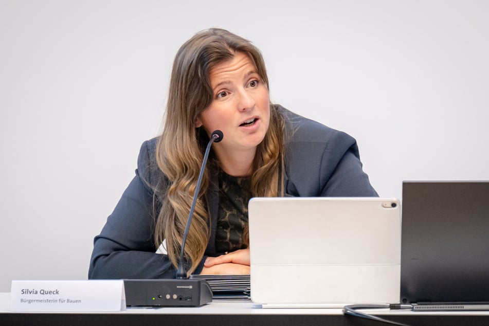 Baubürgermeisterin Silvia Queck (38, parteilos) widerspricht dem Eindruck, Zwickaus Verkehrsplan richte sich gegen Autofahrer. Das Auto bleibe ein wichtiger Teil des Verkehrssystems.
