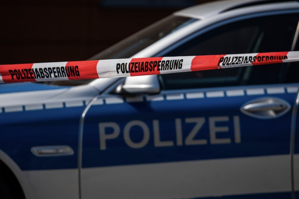 Von der Staatsanwaltschaft wurde eine Obduktion des Leichnams angeordnet. Es besteht der Verdacht eines Tötungsdeliktes. (Symbolbild)