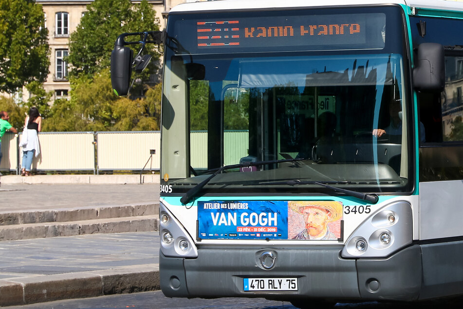 Busfahrer wird hirntot geprügelt, weil er an Maskenpflicht festhält
