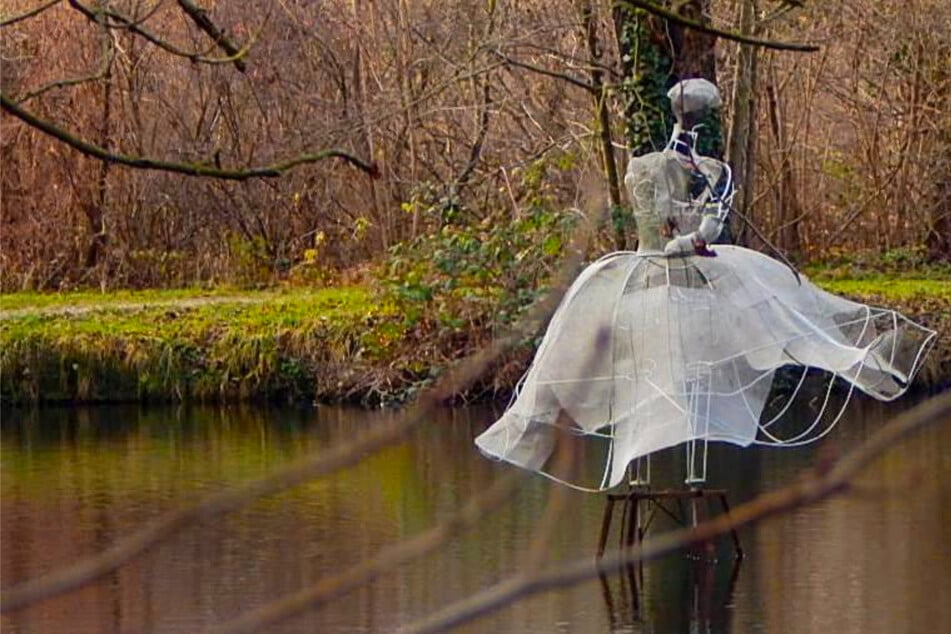 Die Sanierungsarbeiten am Parkteich Abtnaundorf wurden Mitte März abgeschlossen. Etwa 1,5 Millionen Euro hatte die Stadt Leipzig investiert.