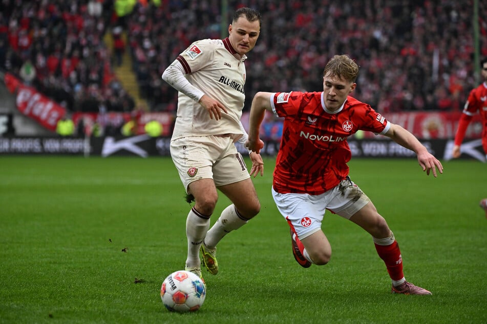 Zwei Torschützen der Vorwoche: Mika Haas (20, r.) traf zum 3:0 für Lautern, Jakob Lemmer (25) verkürzte auf 1:3.