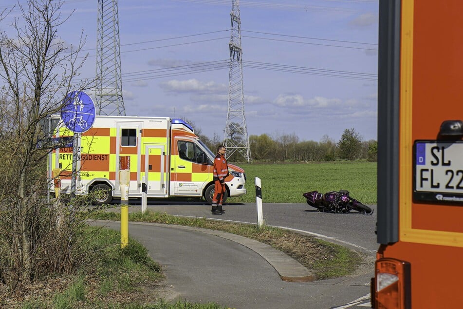 Bei einem Unfall am Sonntag ist ein Motorradfahrer ums Leben gekommen.