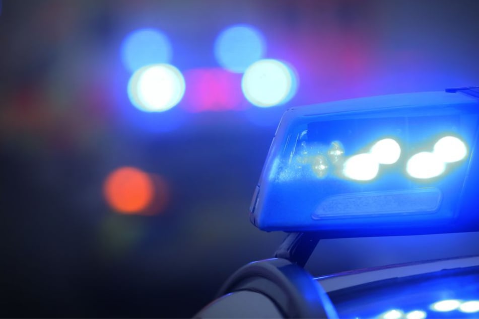 Mit Papas Auto: 16-Jähriger baut Unfall unter Drogen und ohne Führerschein