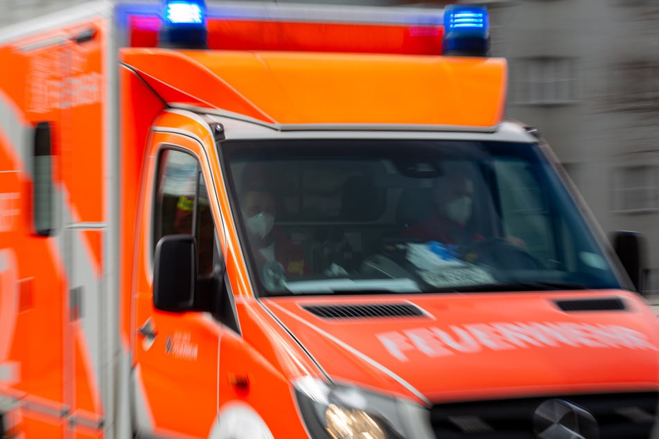 Besucher des Kieler Rathauses fünf Stunden im Aufzug gefangen: Sicherheitsfirma konnte nichts machen