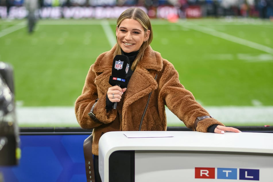 Jana Wosnitza (31) ist neu im RTL-Fußballteam.