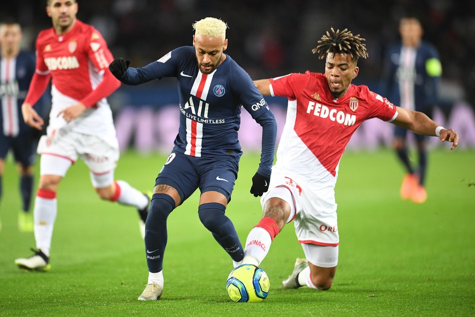 Benjamin Henrichs (23, r.) soll per Leihe mit Kaufoption zu RB Leipzig wechseln.
