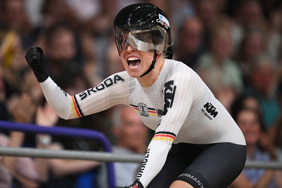 Emma Hinze (25) gewann am Freitag die Goldmedaille im 500-Meter-Zeitfahren auf der Bahn.