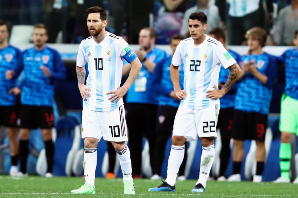 Cristian Pavon (24, r.) kam für Argentinien in allen vier WM-Spielen 2018 zum Einsatz und spielte dabei an der Seite von Superstar Lionel Messi (33).