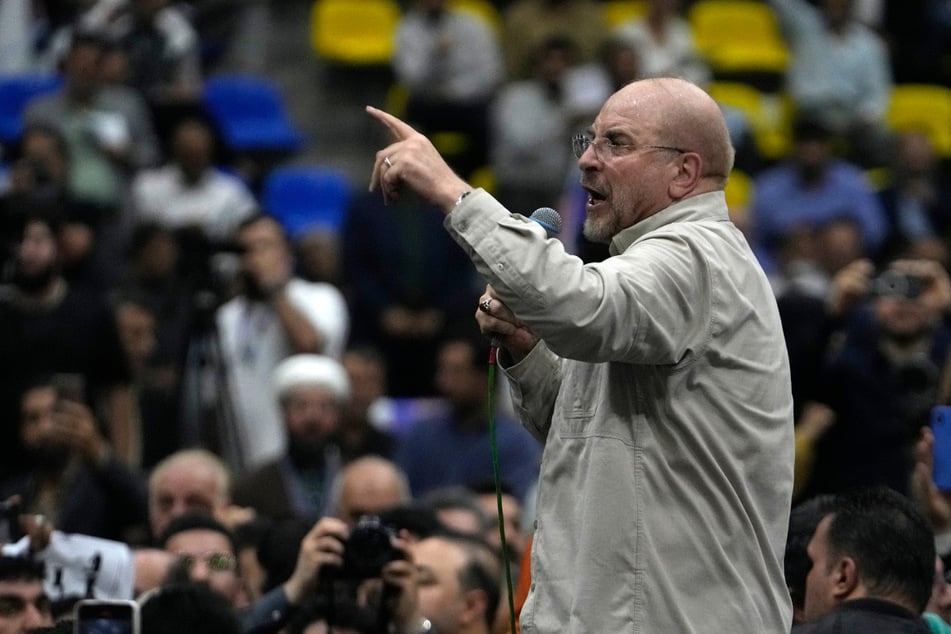 Irans Parlamentspräsident Mohammad-Bagher Ghalibaf (64) hat nach den verheerenden israelischen Angriffen im Libanon mit einer entschiedenen Reaktion gedroht.