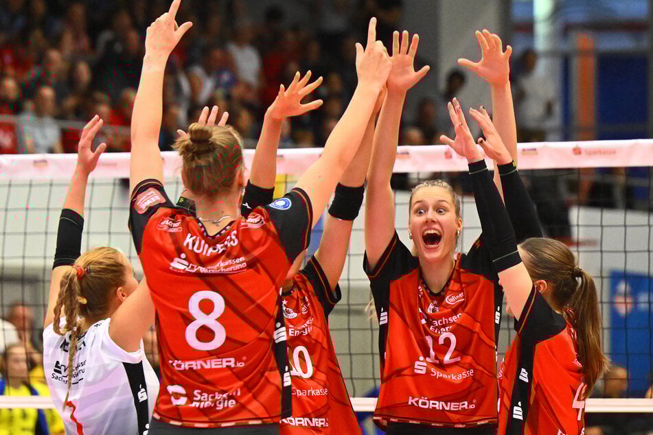 Großer Jubel beim Dresdner SC: Die Schmetterlinge gewann gegen den SSC Palmberg Schwerin den Supercup.