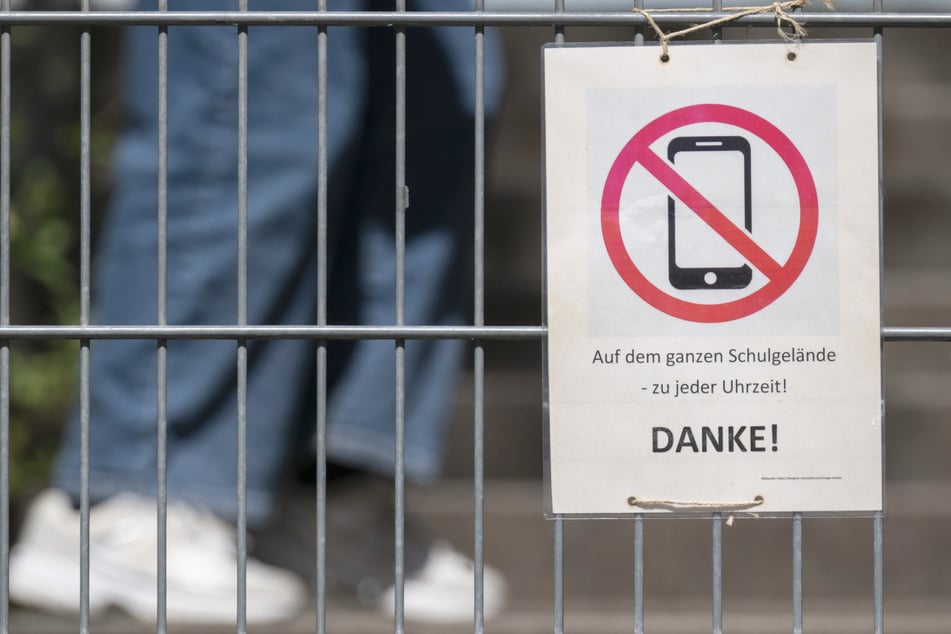 Dresden: Landesschülerrat ist gegen Handyverbote an Schulen