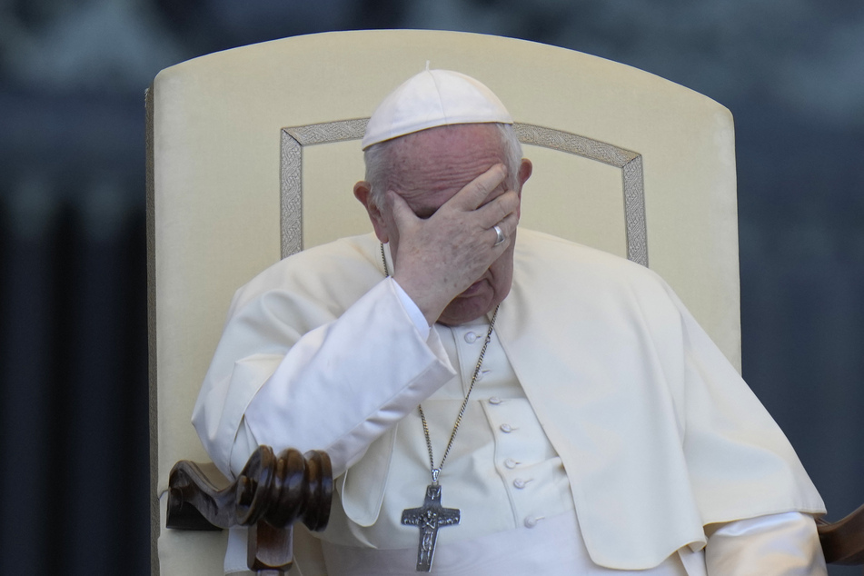 Papst Franziskus (85) hatte die aus Woelkis Sicht umstrittene Weltsynode einberufen.