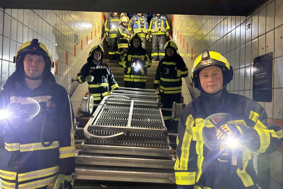 Die Feuerwehr Schwelm war am Samstagabend rund zwei Stunden im Einsatz.