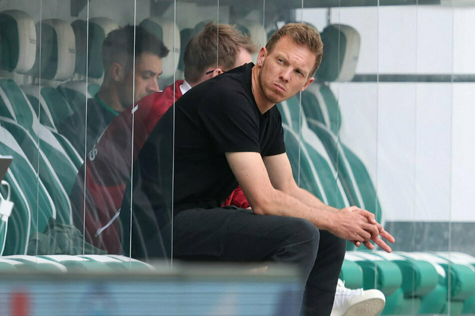 Klein, aber wichtig: Zum Start der Jagd auf Titel möchte Bayern-Coach Julian Nagelsmann (35) im Supercup ein erstes Ausrufezeichen setzen.