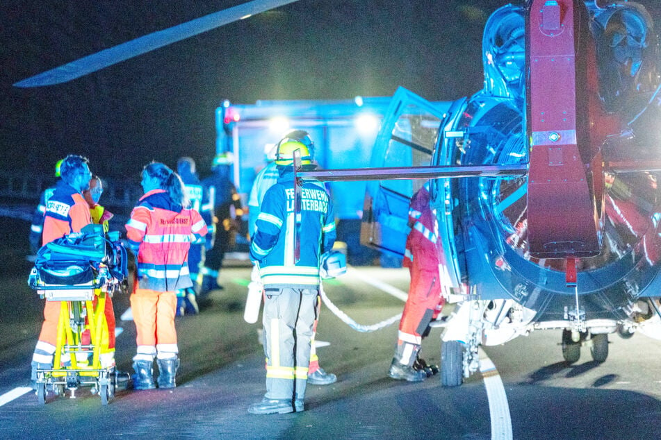 Auch ein Rettungshubschrauber kam am Unfallort zum Einsatz.