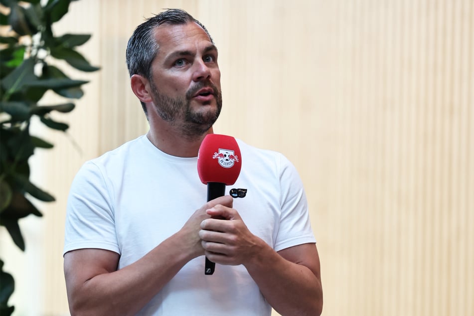 Für Marcel Schäfer (42) war die letzte Saison "ein Kraftakt, nach einem riesengroßen Umbruch", wie er gegenüber "Sky" sagte.