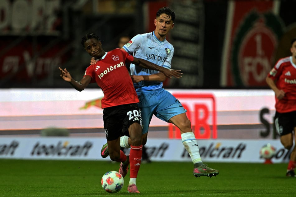 Bayer 04 soll wohl stark an einem Transfer von Mittelfeldspieler Cajetan Lenz (19) vom VfL Bochum interessiert sein.