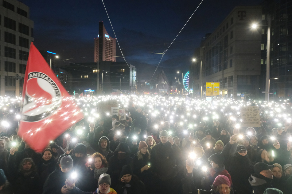Mehr als 100.000 Menschen: Sächsische Großdemos gegen Nazis weitestgehend friedlich