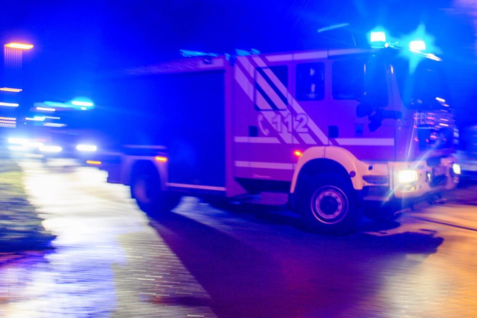 Einsatzkräfte aus Stendal und umliegenden Gemeinden konnten gemeinsam die Flammen löschen. (Symbolbild)