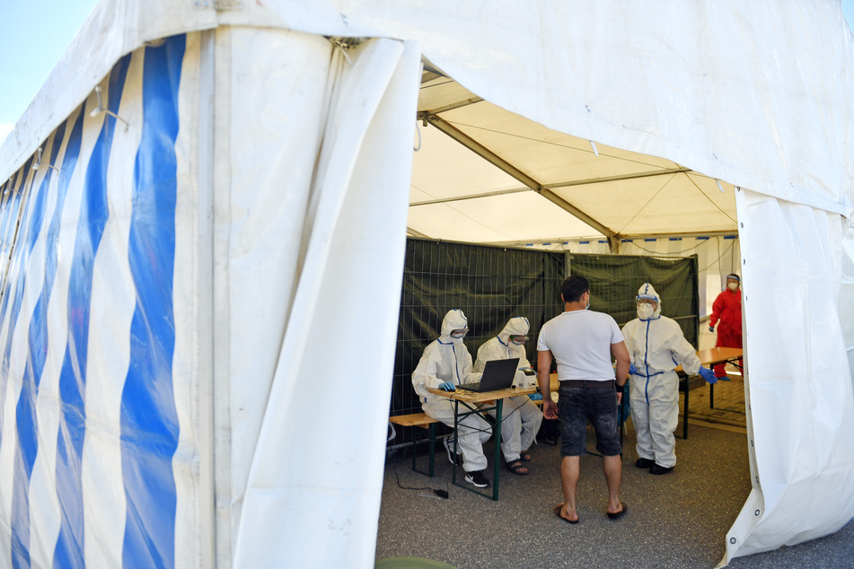 Alle Mitarbeiter des Schlachtbetriebes in Weißenfels sollen auf das Coronavirus getestet werden.