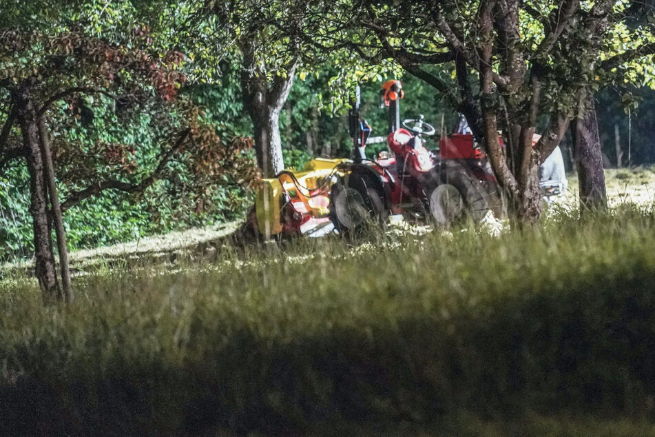 Der Mann erlag noch an der Unfallstelle seinen schweren Verletzungen.