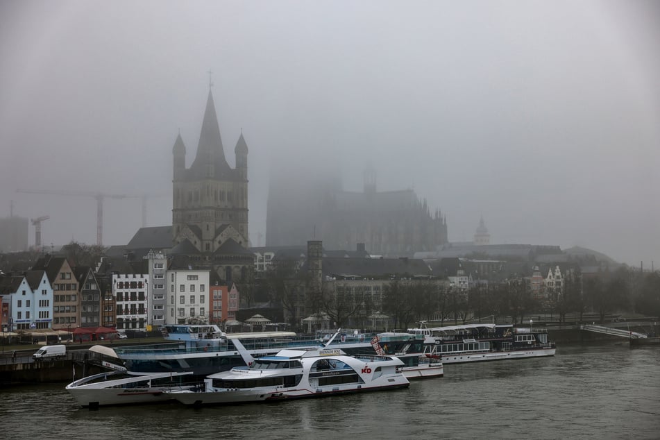 Am kommenden Wochenende soll in NRW trübes Winterwetter herrschen. Nur gelegentlich lockert es auf.