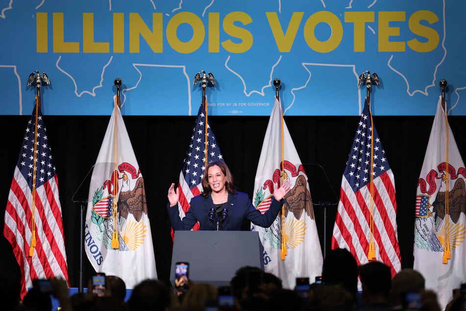Vice President Kamala Harris rallied to support Illinois Democrats on the campus of UIC on Friday.