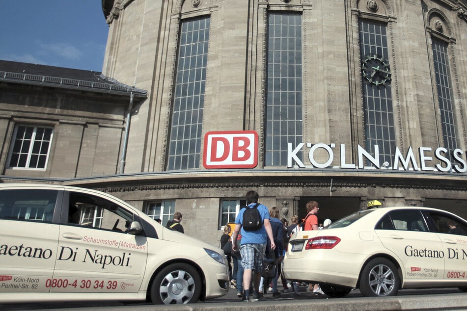 Köln: Stundenlange Störung: Oberleitungsschaden sorgt für Bahn-Chaos in Köln