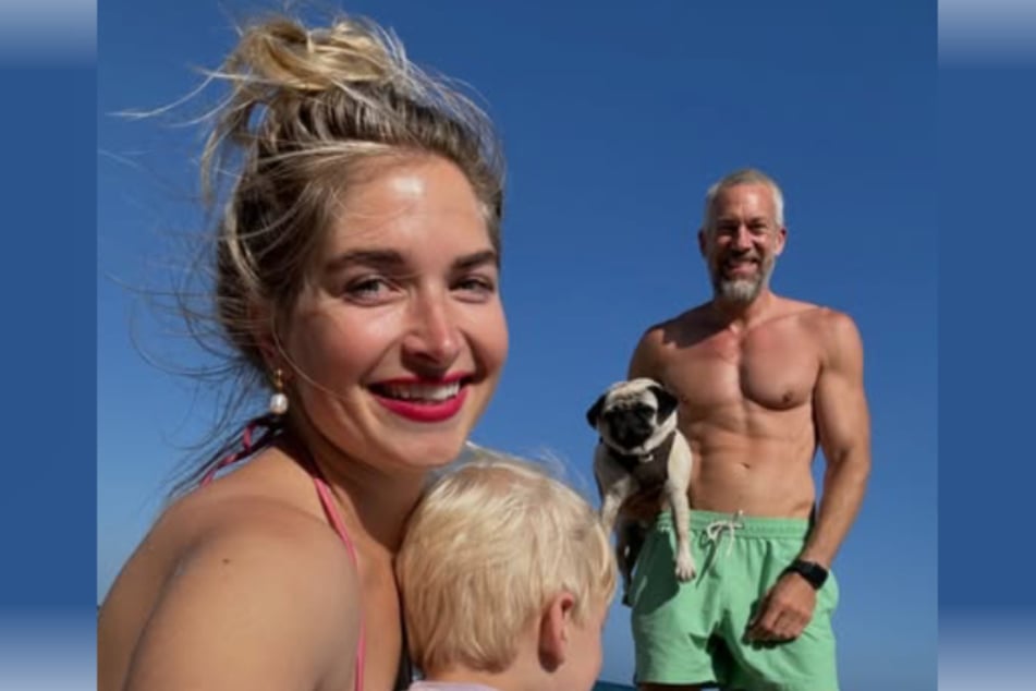 Die 32-Jährige gibt via Social Media Einblick in ihr Leben mit Freund Felix Adergold (46), Sohn Mads (3) und Hündin Mini.