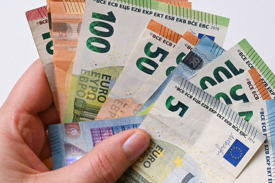 Die Karlsruherin fand das Bargeld in einer Ferienwohnung auf der Insel Usedom. Jetzt wird der rechtmäßige Besitzer gesucht. (Symbolbild)
