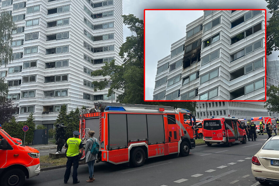 Berlin: Hochhaus fängt Feuer: Frau und Mann sterben bei Sprung aus zwölftem Stock