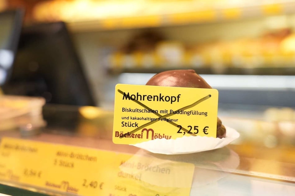 Nach heftiger Rassismus-Kritik verbannt Bäckerei Möbius den "Mohrenkopf" aus seinem Sortiment.